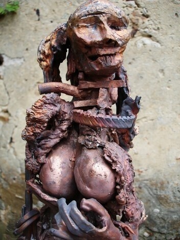 Sculpture titled "Archéo -mutants 415…" by Michel Moskovtchenko, Original Artwork