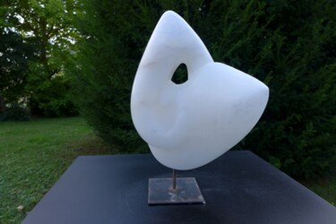 Sculpture titled "Sans titre" by Dominique Ferrandon-Lamy, Original Artwork, Stone