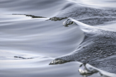 Photographie intitulée "Elégante vague" par Graal, Œuvre d'art originale, Photographie numérique