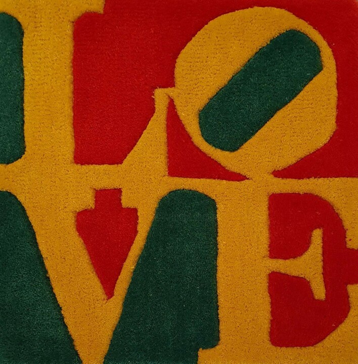 Arte tessile intitolato "Love "Summer"" da Robert Indiana, Opera d'arte originale, Tessuto