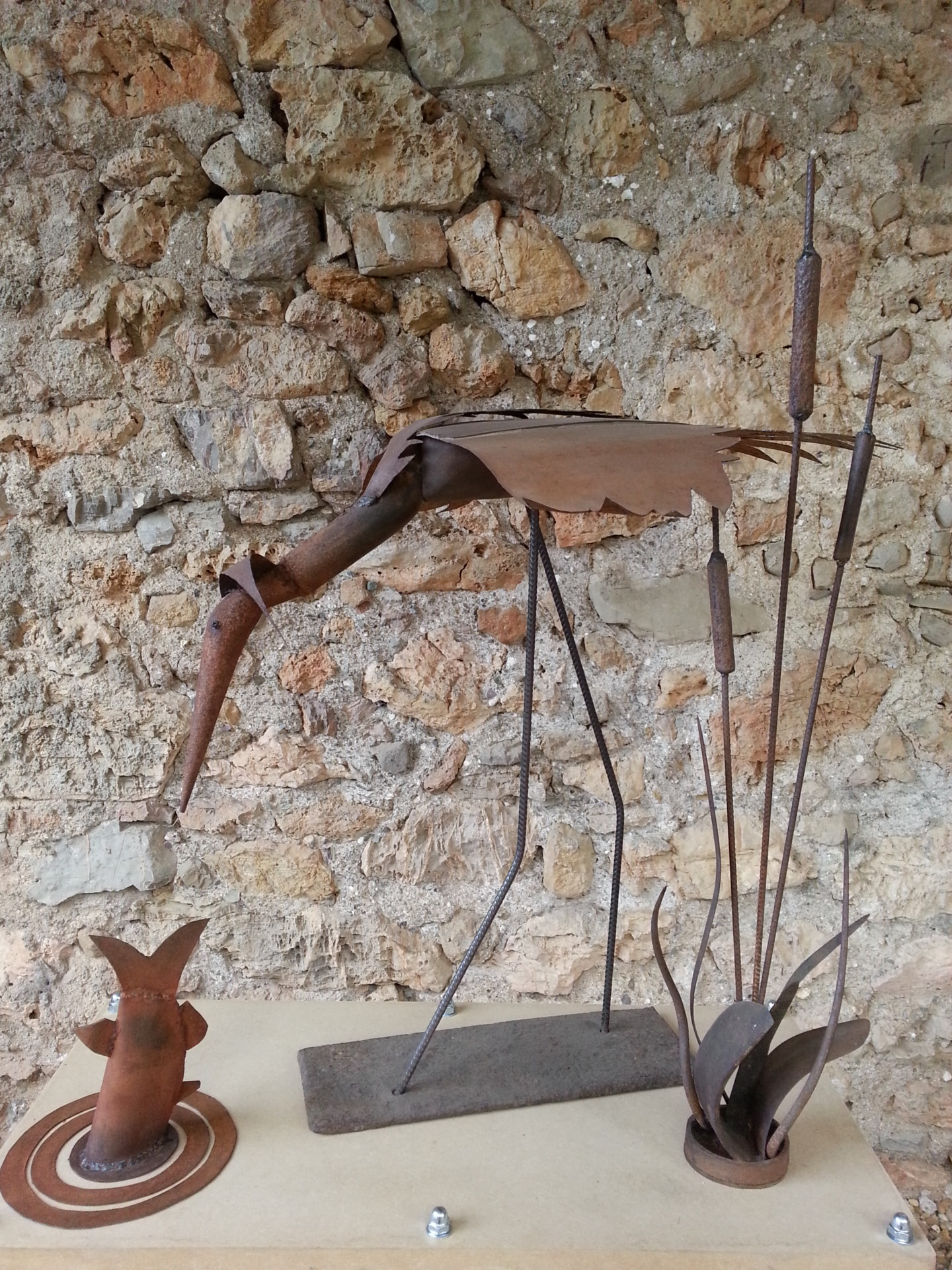 Heron Et Poisson Dans Les Joncs, Sculpture par JeanPierre Ducarroir