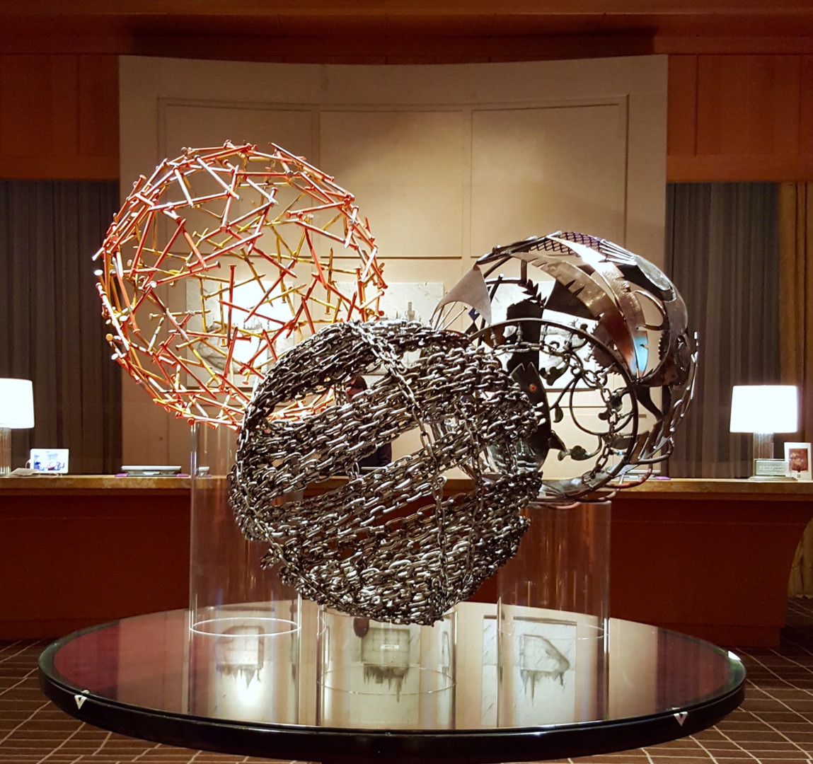 "SPHERES" Sculpture par Glen Mayo Artmajeur