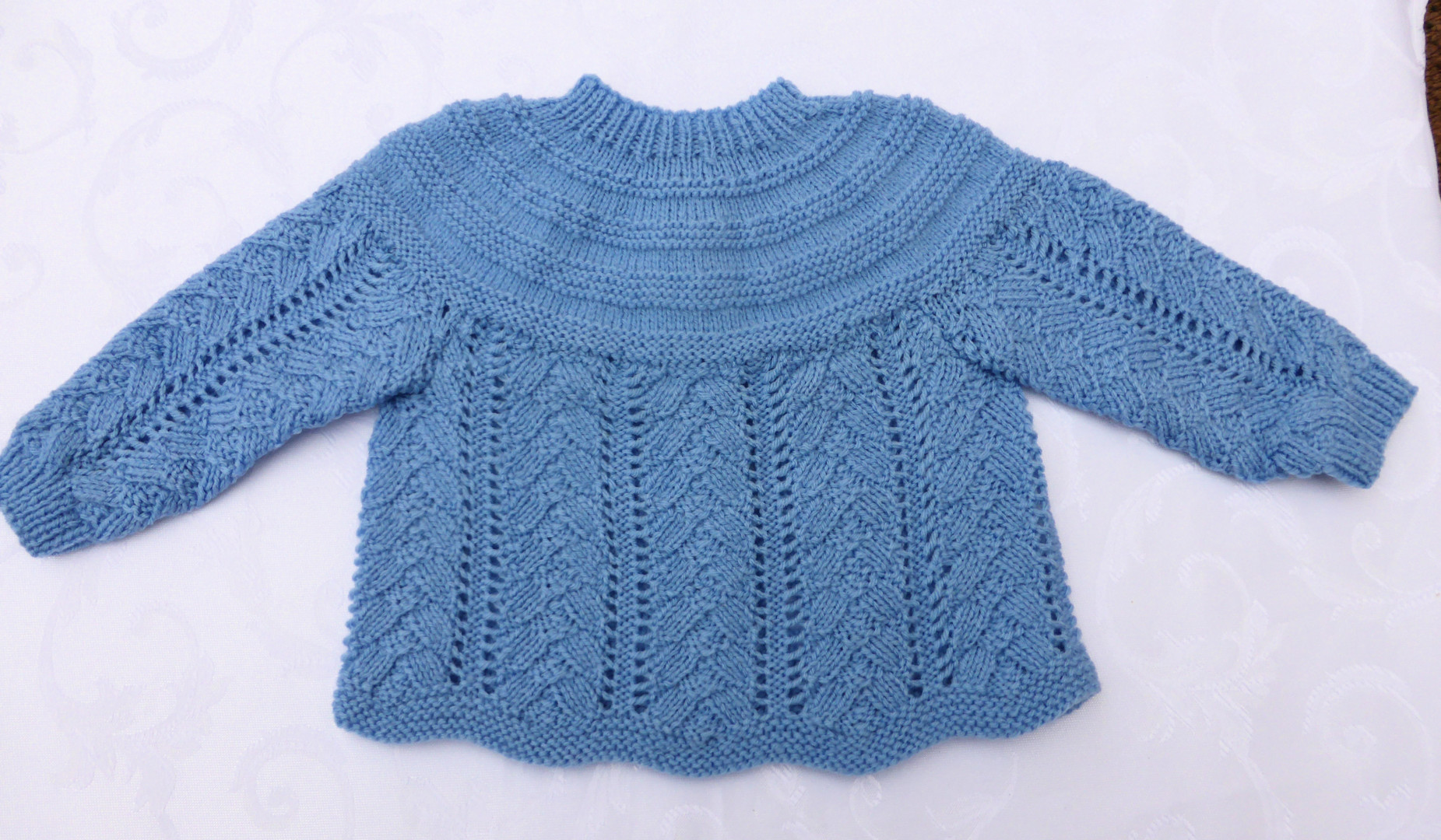 N 81 Brassiere Bleue Pour Bebe 3 Mois Jpg Artisanat Par Michele Lemarechal Artmajeur N 81 Brassiere Bleue Pour Bebe 3 Mois Jpg Artisanat Par Michele Lemarechal Artmajeur