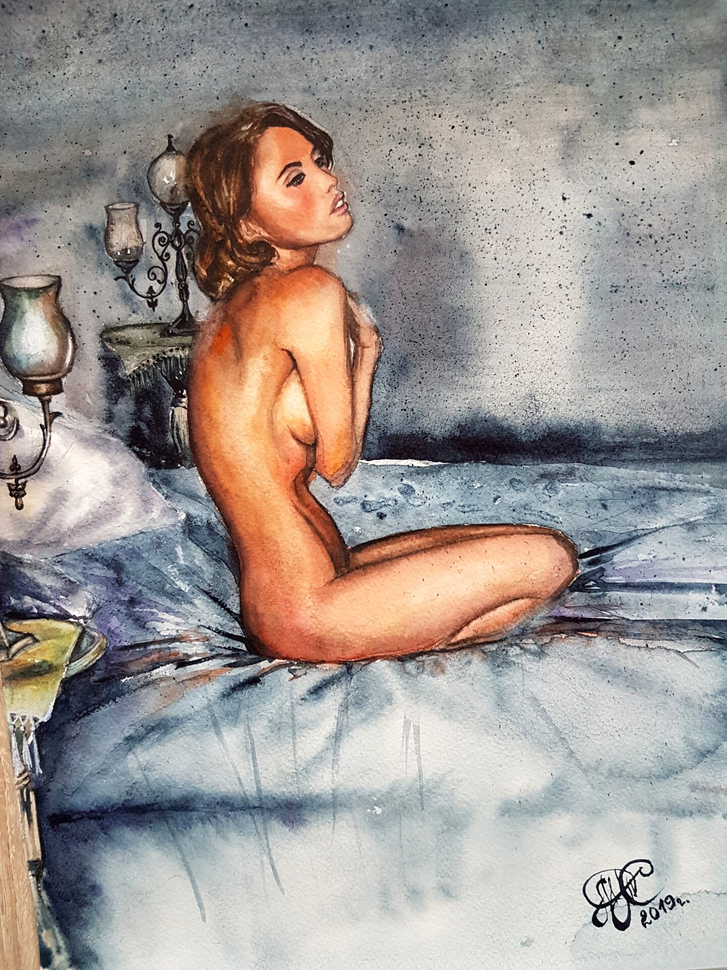 wife pose nude paint