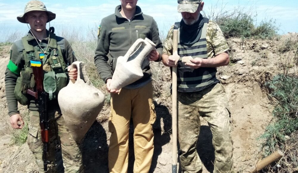 Des soldats ukrainiens ont découvert des trésors archéologiques en creusant des défenses à Odessa