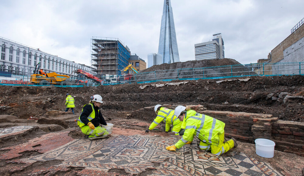 Des archéologues ont découvert à Londres une mosaïque romaine étonnamment intacte