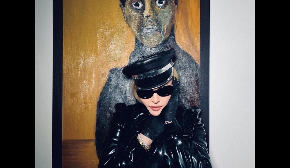 Madonna deelde foto's schilderijen van kunstenaar Rhed, haar zoon Rocco | Artmajeur Magazine