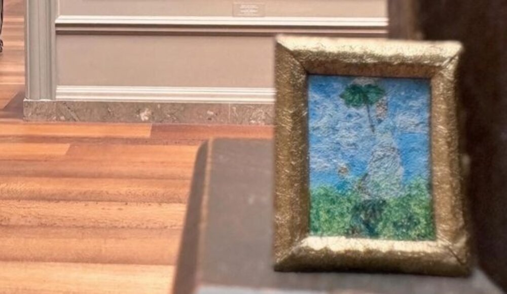 Miniaturistische kunstenaar: haar kleine versie van Monet herenigd met het origineel