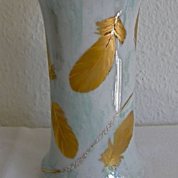 Peinture intitulée "Vase plumes ors" par Madeleine Golay, Œuvre d'art originale