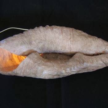 Scultura intitolato "Lampe coquillage" da Anthony Barraud, Opera d'arte originale, Argilla