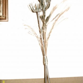 Sculpture intitulée "couverts de fleurs" par Pi Casso, Œuvre d'art originale