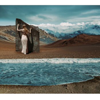 Photographie intitulée "The Last Resort" par Abigail Gonzalez Pina, Œuvre d'art originale, Photographie manipulée