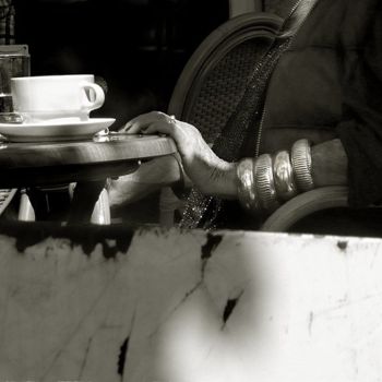 Fotografía titulada "glam café" por Ariane Canta-Brejnik, Obra de arte original