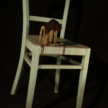 Sculpture intitulée "Violences conjuguées" par Acuti, Œuvre d'art originale, Argile