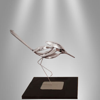Sculpture titled "D'un petit pas léger" by Adda Merzougui, Original Artwork, Metals