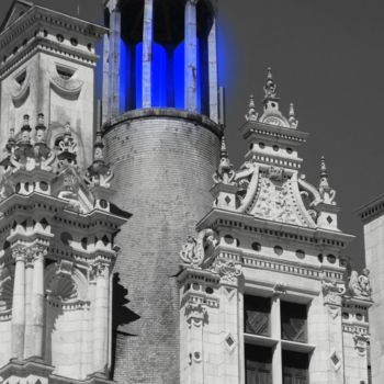 Digitale Kunst mit dem Titel "La Lumière Bleue au…" von Adèle Vahn, Original-Kunstwerk, 2D digitale Arbeit