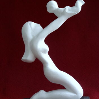 Скульптура под названием "my-baby-2.jpg" - Adolf Neystat, Подлинное произведение искусства, Гипс