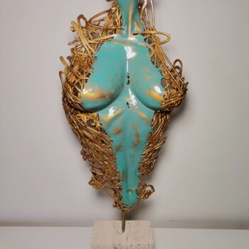 「Aphrodite」というタイトルの彫刻 Adrian Marokによって, オリジナルのアートワーク, 樹脂