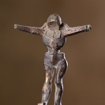 Sculpture titled "Christus II" by Adrian Uncrut, Original Artwork, Bronze