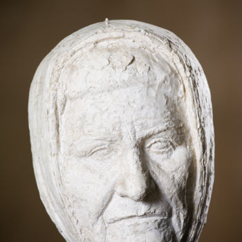 Sculpture titled "Mutters Portrait" by Adrian Uncrut, Original Artwork, Plaster