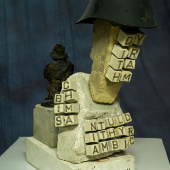 Sculptuur getiteld "Soldat mit Gartenzw…" door Adrian Uncrut, Origineel Kunstwerk, Steen