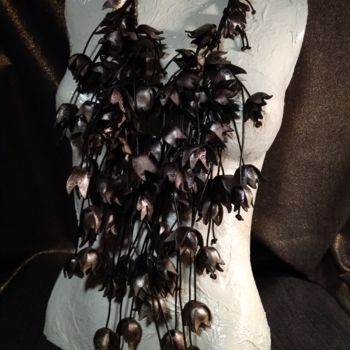 Design getiteld "Hanging flowers" door Aggie Damaskou, Origineel Kunstwerk, Juwelen
