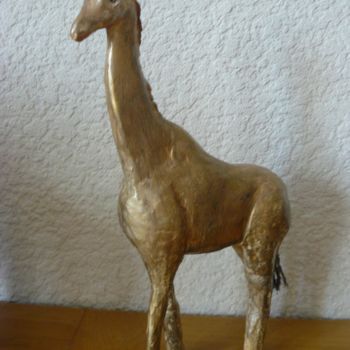Escultura intitulada "Girafe" por Agnès Tassara, Obras de arte originais, Gesso