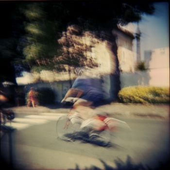 Fotografie getiteld "le vélo" door Agnès M, Origineel Kunstwerk