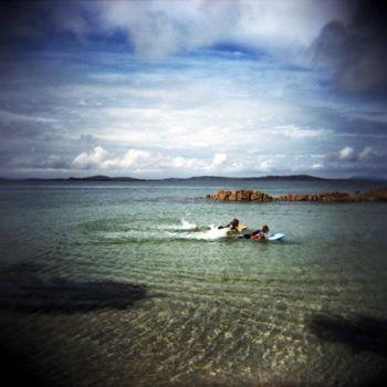 Photographie intitulée "nage en Irlande" par Agnès M, Œuvre d'art originale