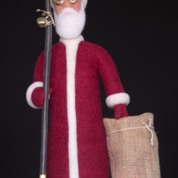 Sculpture titled "Santa Claus" by Aileen Edwin, Original Artwork, Textile fiber