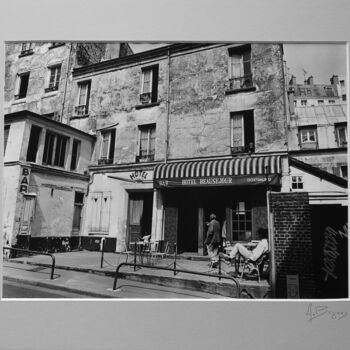 Photography titled "Vieux Paris" by Alain Beziers, Original Artwork, Analog photography