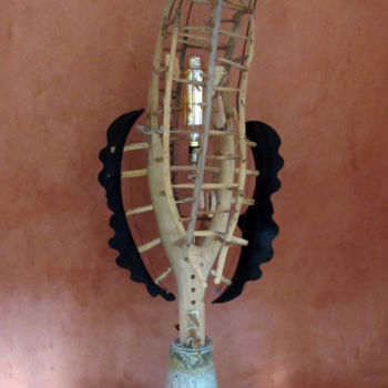 Скульптура под названием "Lampadaire "Lutiner…" - Alain Platet, Подлинное произведение искусства, Дерево