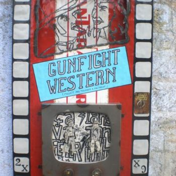 Sculpture titled "GUN FIGHT" by Fish'N'Bones, Original Artwork