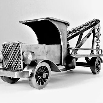 Sculpture titled "Vintage Tow Truck -…" by Albert Dura, Original Artwork, Metals