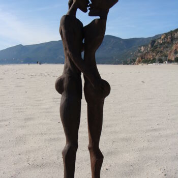 Sculpture titled "Amor entranho" by Alberto Kissola, Original Artwork, Other