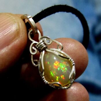 Design intitulée "Mexican fire opal F…" par Alberto Thirion, Œuvre d'art originale, Bijoux