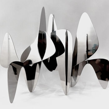 Sculpture titled "Barricada 12 AIP S45" by Alejandro Vega Beuvrin, Original Artwork, Stainless Steel