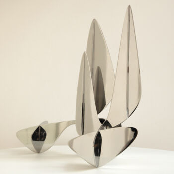 Sculpture titled "Barricada 14 AIP S45" by Alejandro Vega Beuvrin, Original Artwork, Stainless Steel