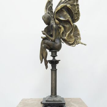 Sculpture titled "Бабочка(пьёт кофе)" by Aleksandr Kapitanchuk, Original Artwork, Bronze
