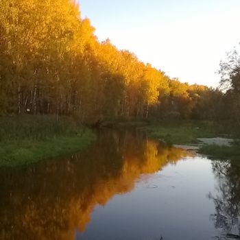 Photographie intitulée "Reflection of golde…" par Marina Alexandrova, Œuvre d'art originale