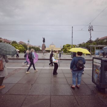 Φωτογραφία με τίτλο "Umbrellas" από Alen Gurovic, Αυθεντικά έργα τέχνης, Μη χειραγωγημένη φωτογραφία