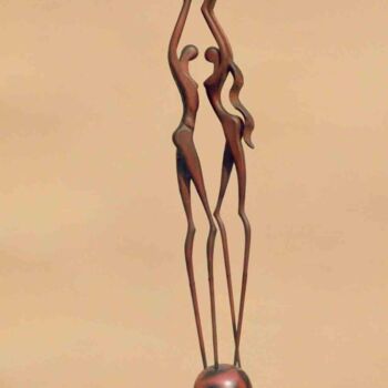 Skulptur mit dem Titel "Adam and Eve" von Alexander Shkarbanenko, Original-Kunstwerk, Holz