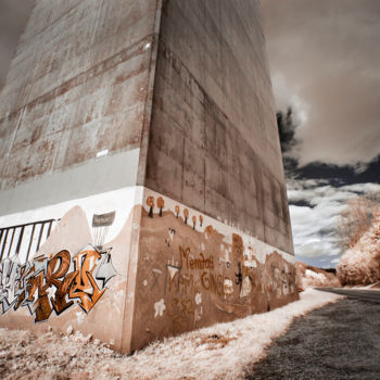 Фотография под названием "Graffiti" - Alexander Leng, Подлинное произведение искусства