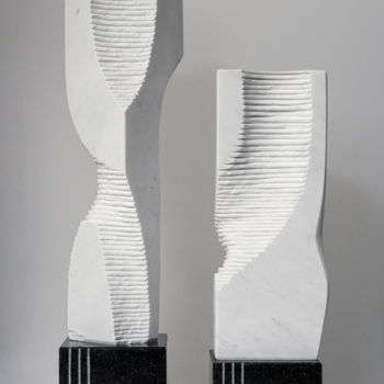 Skulptur mit dem Titel "Белый Обелиск/The W…" von Aleksandr Perminov, Original-Kunstwerk, Stein