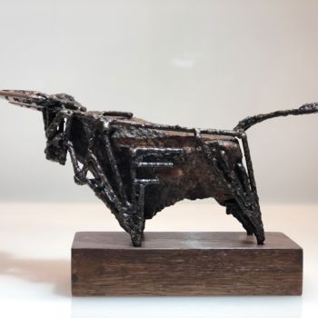 Skulptur mit dem Titel "Бык/Bull" von Aleksandr Perminov, Original-Kunstwerk, Stein