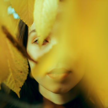 摄影 标题为“Portrait of a girl…” 由Alex Grear, 原创艺术品, 数码摄影