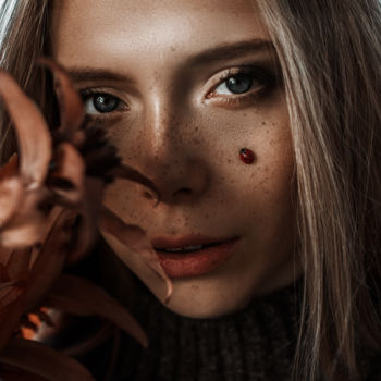 Фотография под названием "Autumn Girl" - Alex Grear, Подлинное произведение искусства, Цифровая фотография