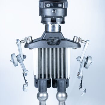 Sculpture intitulée "Recycled robot "Dar…" par Alfredo Blasco Nuin, Œuvre d'art originale, Acier inoxydable