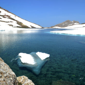 Photography titled "L'iceberg   au Lac…" by Ali Messaoudi, Original Artwork, Digital Photography