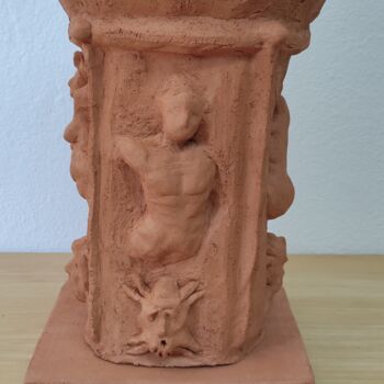 Scultura intitolato "Column" da Amani Zreba, Opera d'arte originale, Ceramica